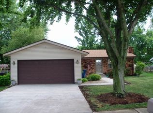 1064 Pheasant Dr, Bradley, IL 60915