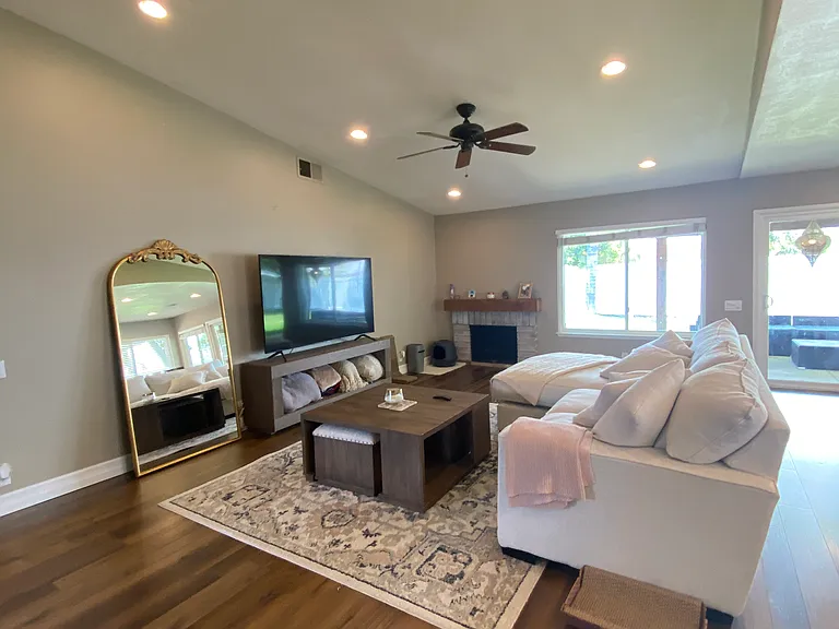 815 W Citron St — Photo 4