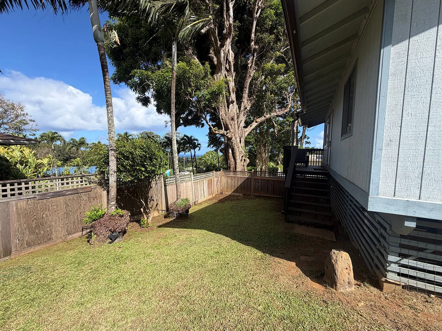 Haiku 2 bedroom with fenced yard — Photo 3