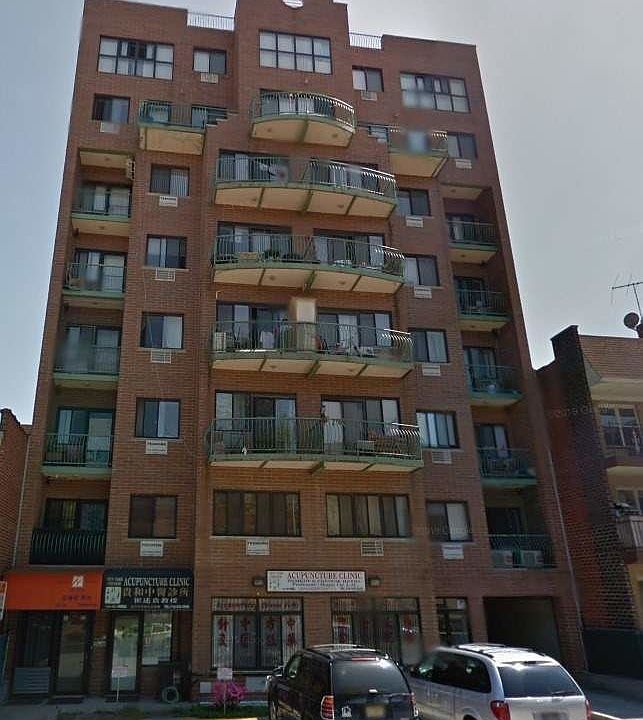 1st image of 14448 Roosevelt Ave APT 7C