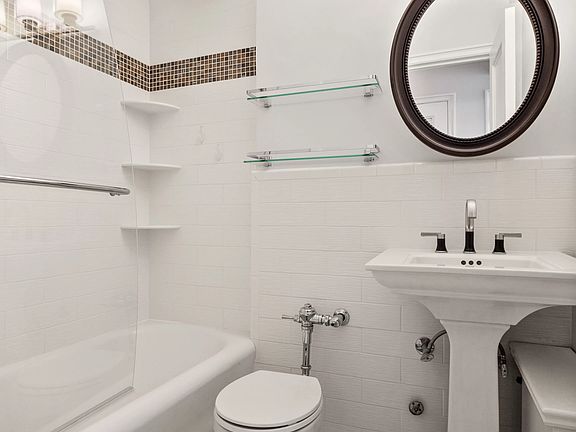 3rd image of 243 W End Ave APT 1112