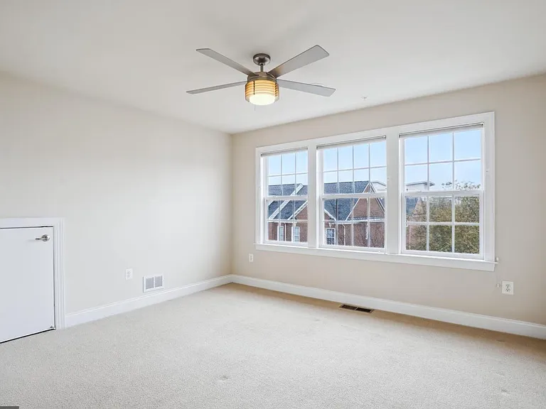 8062 Criaza Branch Ct — Photo 26