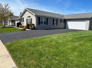 157 Random Rd, Douglassville, PA 19518