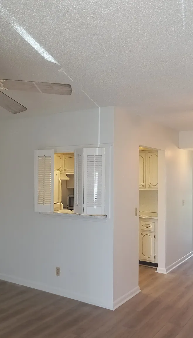 225 Berkshire E — Photo 3