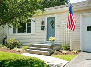 23 Sherwood Rd, Middletown, RI 02842