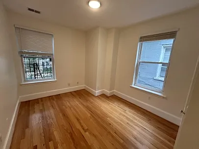 1439 Girard St NW #3 — Photo 14
