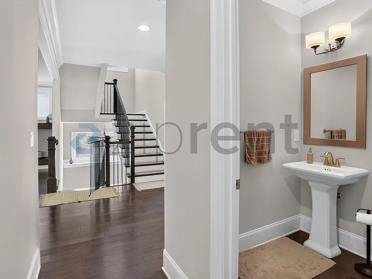 2408 Ellard Ter SE — Photo 22