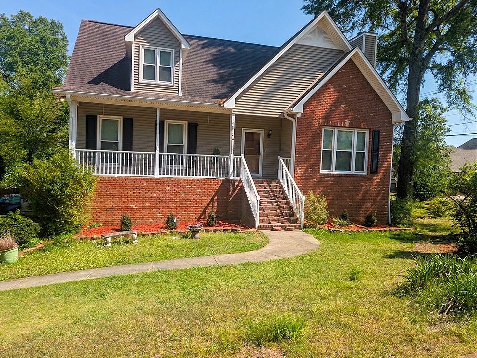1st image of 801 Vanessa Dr