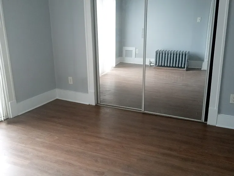 Ridgewood Apartments — Photo 15