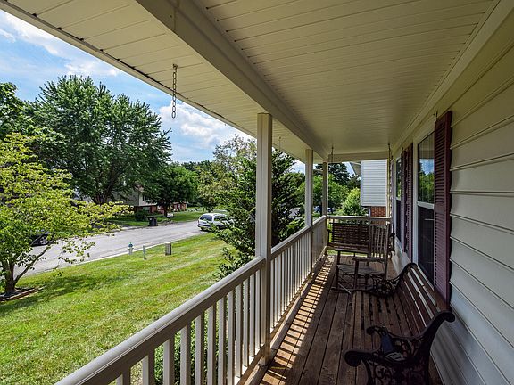 2nd image of 1025 Barrens Village Ct