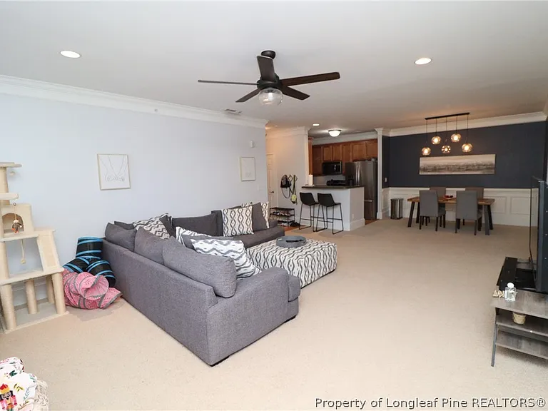 933 Portstewart Dr — Photo 6