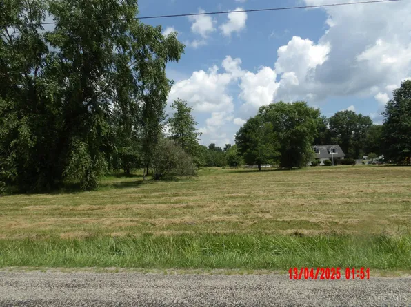 725 Barker Rd, Fayetteville, OH 45118