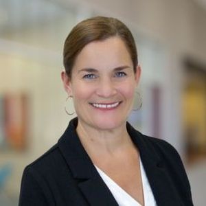 Carrie Wenzel