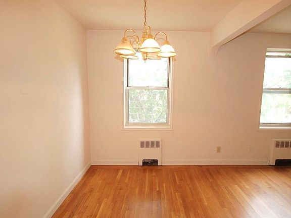 3rd image of 2675 Henry Hudson Pkwy W #4J
