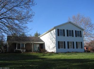 1114 Salton Dr, Akron, OH 44333