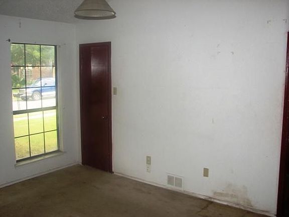 4th image of 10716 E Crest Ln