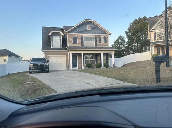 105 Red Coat Dr, Cameron, NC 28326
