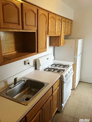 Rented by Prime Realty | media 11