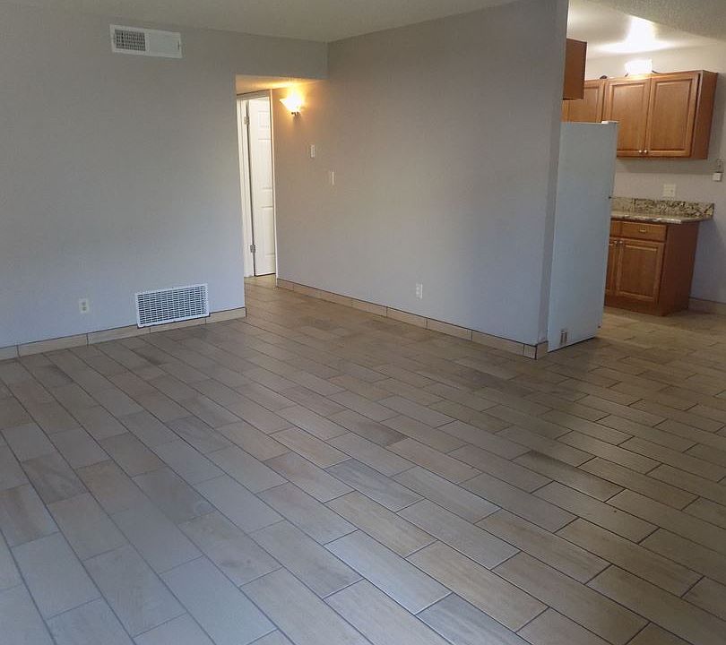 1st image of 221 Quincy St APT 32