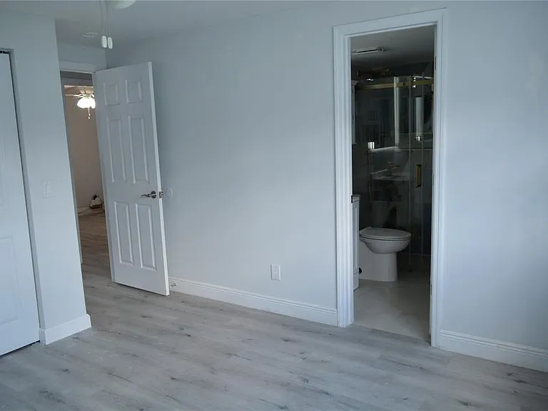 8201 Donaldson Dr — Photo 23