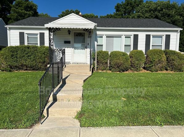215 N Walnut St