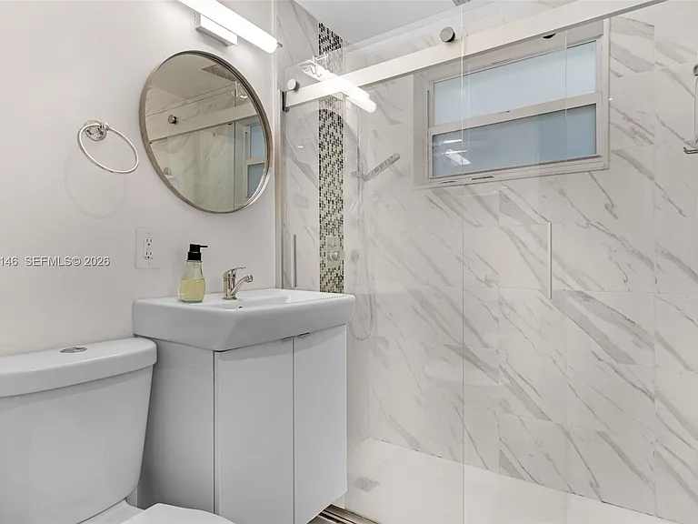 1117 Meridian Ave #5 — Photo 26