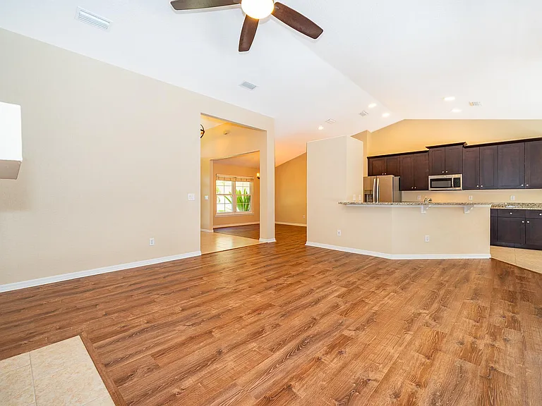 7709 Apple Tree Cir — Photo 25