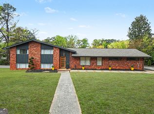 4233 Palm Springs Dr, East Pt, GA