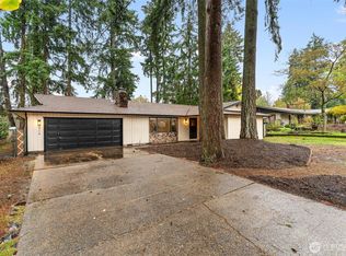 6714 Husky Way SE, Olympia, WA