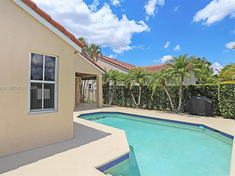 873 Sand Creek Cir — Photo 27