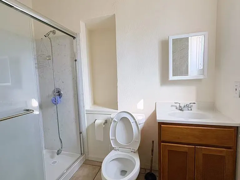 721 International Blvd #D — Photo 10