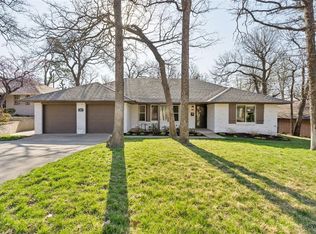 1812 N Oakhill Rd, Bethany, OK 73008