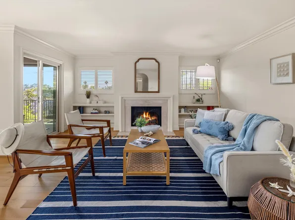 2525 State St APT 20, Santa Barbara, CA 93105