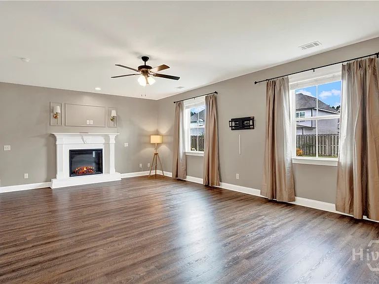 120 Annie Dr — Photo 20