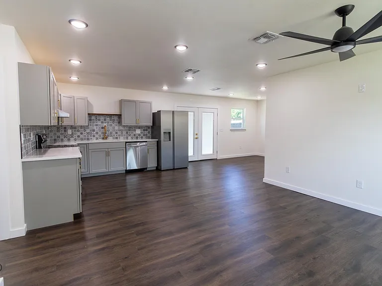 1310 Eleanor St — Photo 6