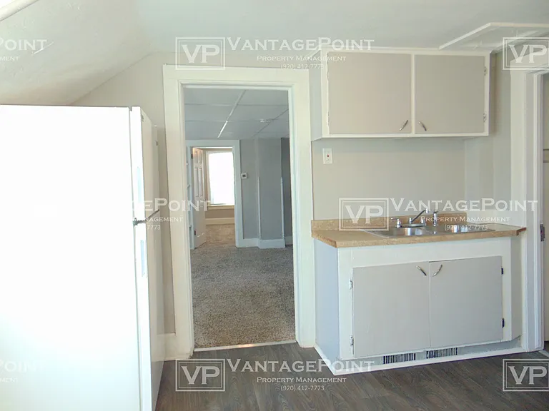 802 Kellogg St — Photo 6
