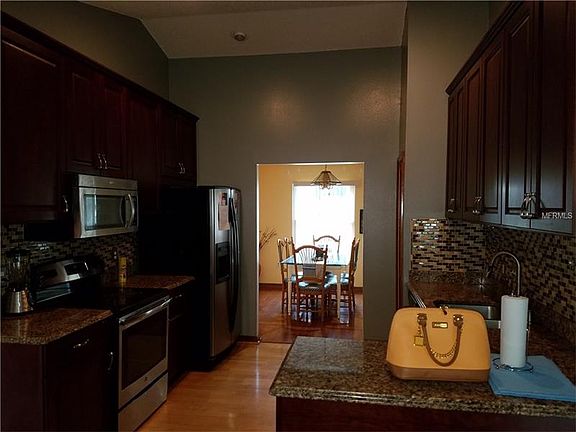 3rd image of 5230 Shakar Cir