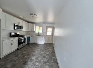 2480 Forman St APT B, Upland, CA 91784