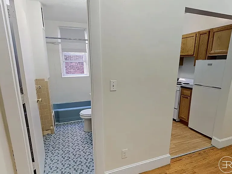 1572 Beacon St #1 — Photo 10