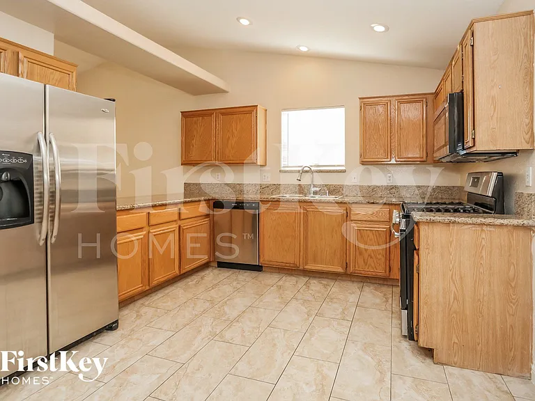 5412 Redview Ct — Photo 5