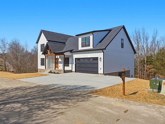 5th image of 386 Indian Point Rd