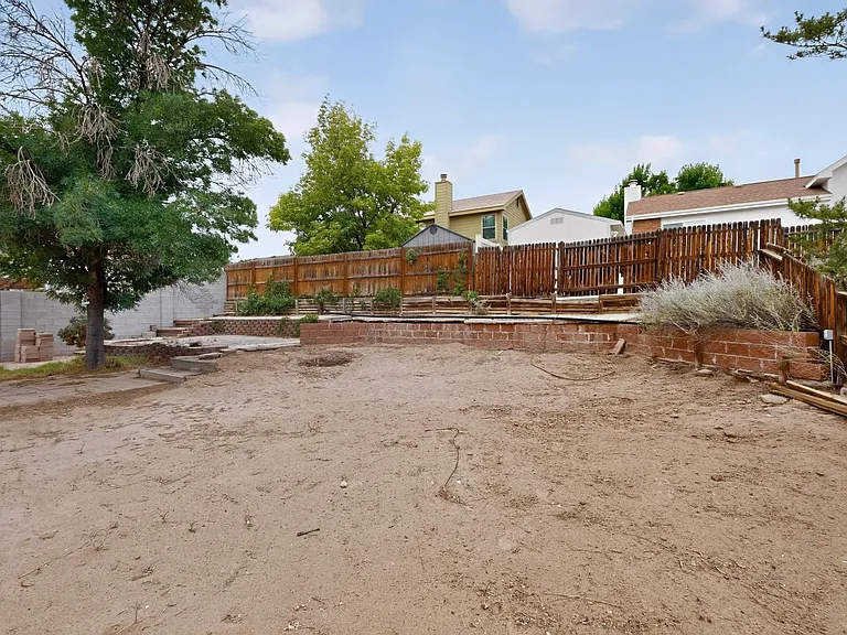 7817 Sunrose Dr NW — Photo 30