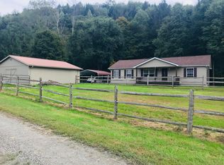 93 Louise Dr, Lenoxville, PA 18441