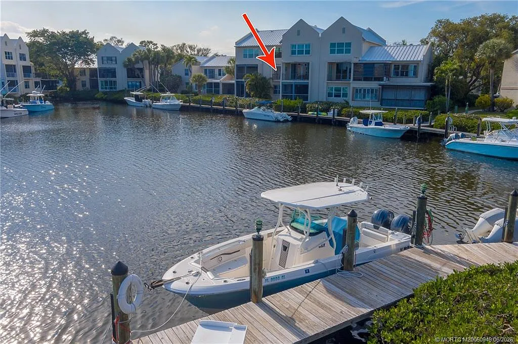 2 bed, 2.5 bath, 1515 sqft, $4,500 — Photo 3