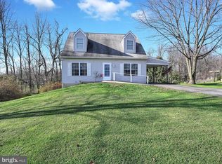 608 Cinder Rd, New Providence, PA 17560