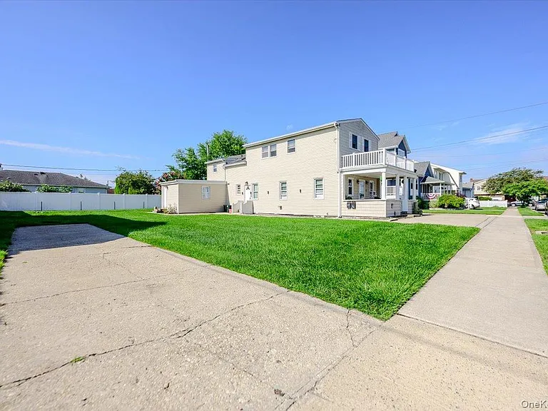 13 Truxton Rd #UPPER — Photo 15