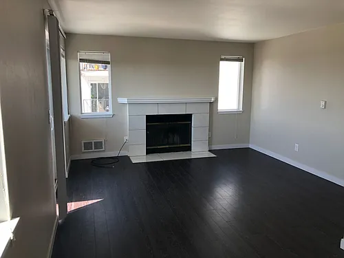 Floor plan 305