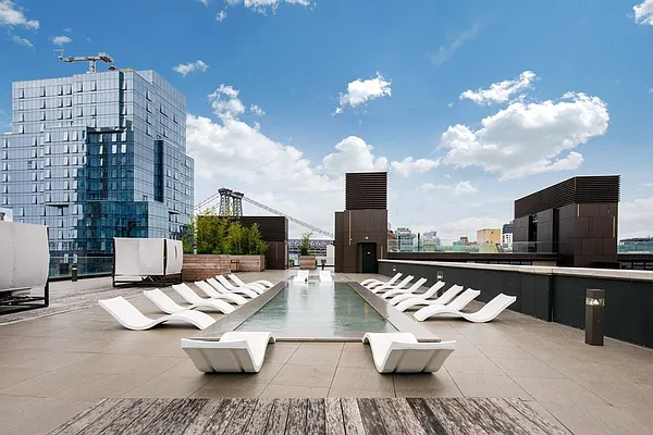 Rented by Landmark Property Holdings LLC | media 11