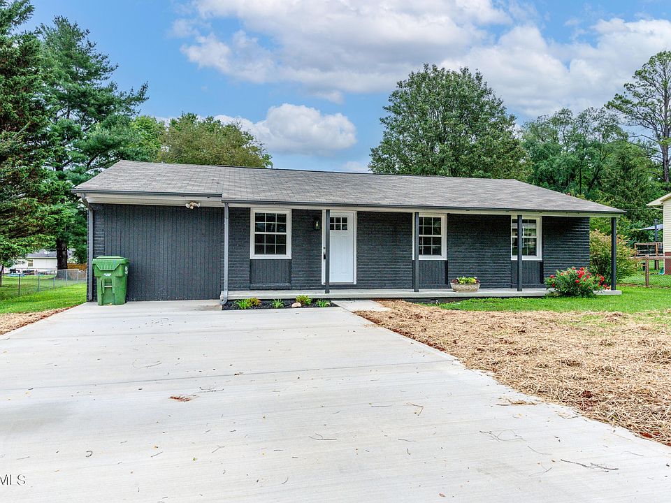 1st image of 318 David Ln