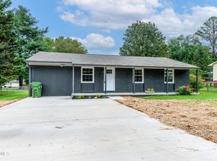 318 David Ln, Maryville, TN 37803